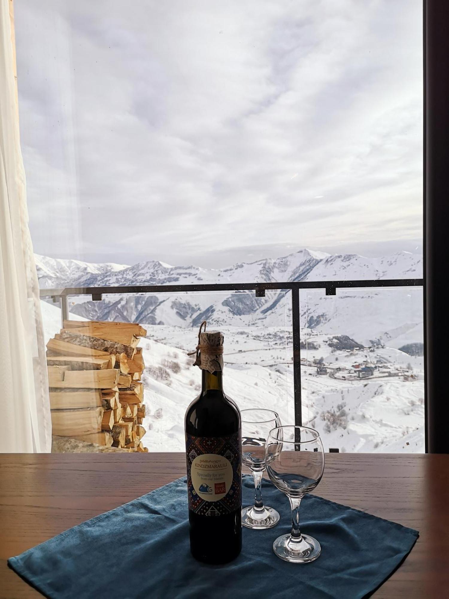 Gudauri Travel Chalets In New Гудаури Екстериор снимка