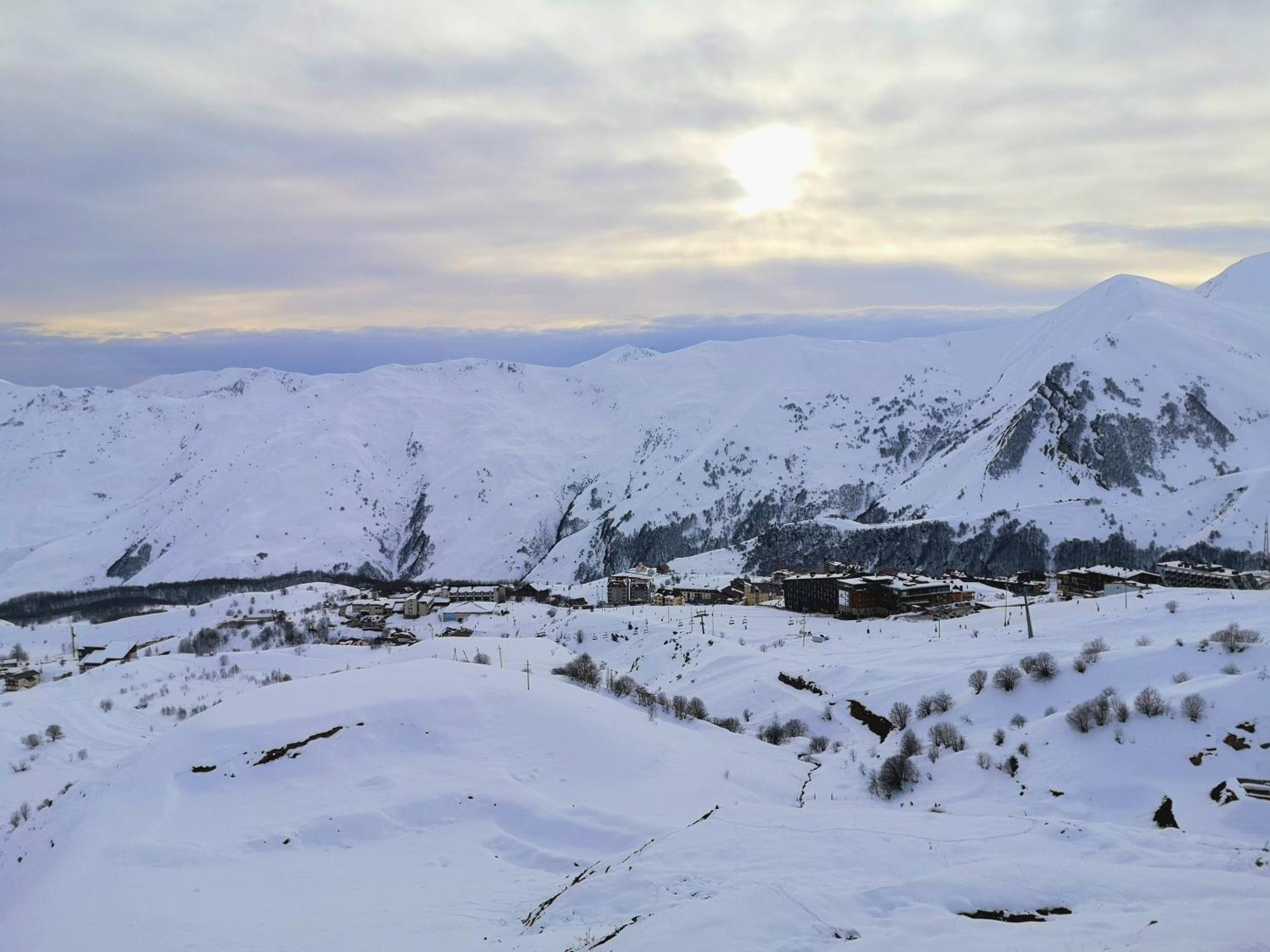 Gudauri Travel Chalets In New Гудаури Екстериор снимка